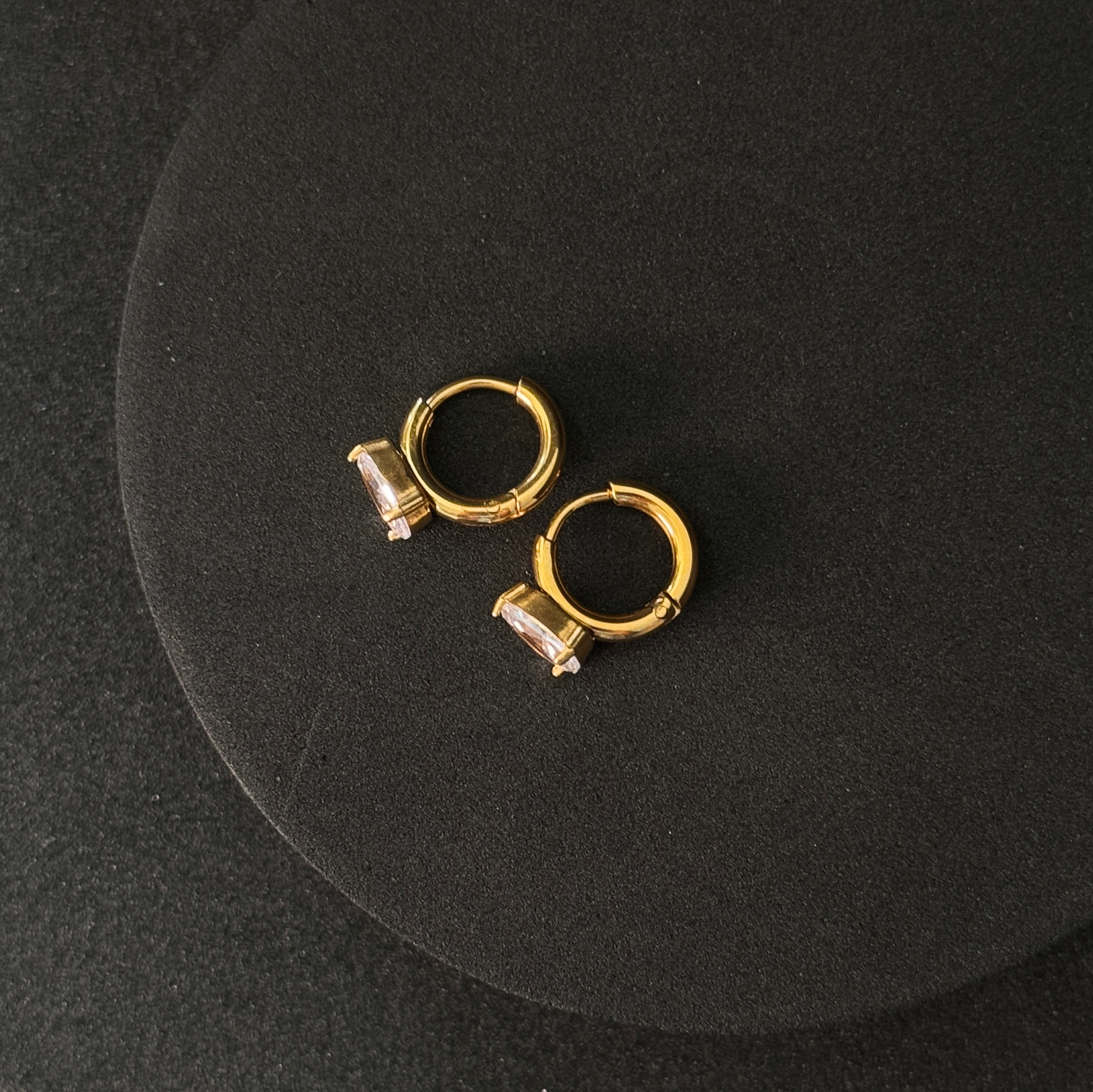 Jumbo Tear Drop Huggie